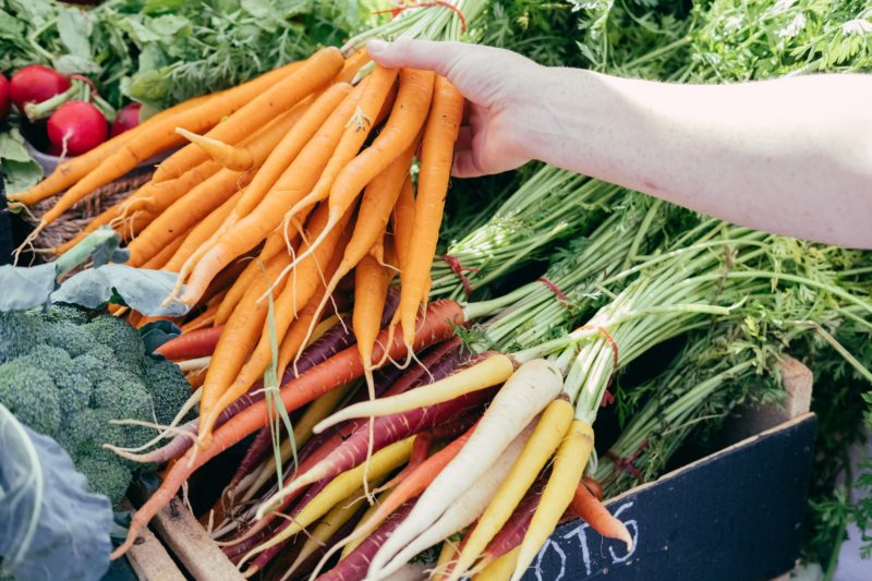 plastic free carrot bunch